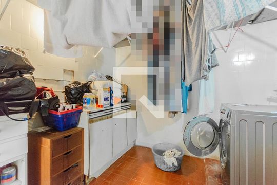 Área de Serviço de casa à venda com 3 quartos, 173m² em Vila Monumento, São Paulo