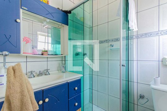 Banheiro da Suíte 2 de casa à venda com 3 quartos, 173m² em Vila Monumento, São Paulo