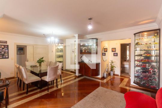 Sala de apartamento à venda com 4 quartos, 176m² em Vila Mariana, São Paulo