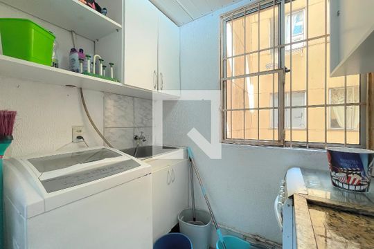 Cozinha de apartamento para alugar com 2 quartos, 38m² em Protásio Alves, Porto Alegre