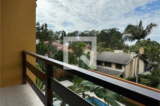 sacada da Sala de casa de condomínio para alugar com 4 quartos, 480m² em Residencial Morada das Estrelas (aldeia da Serra), Barueri