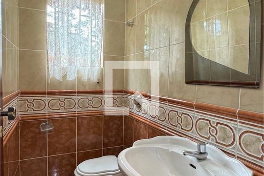Lavabo de casa de condomínio para alugar com 4 quartos, 480m² em Residencial Morada das Estrelas (aldeia da Serra), Barueri
