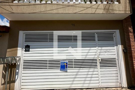Fachada de casa para alugar com 4 quartos, 280m² em Parque Renato Maia, Guarulhos
