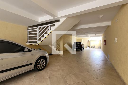 Garagem de apartamento à venda com 2 quartos, 98m² em Vila Pinheirinho, Santo André