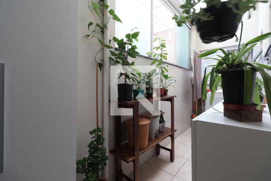 Área de serviço  de apartamento à venda com 2 quartos, 70m² em Vila Humaita, Santo André