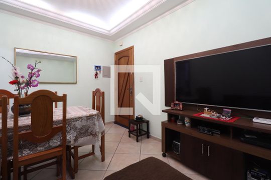 Sala de apartamento à venda com 2 quartos, 70m² em Vila Humaita, Santo André
