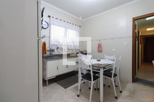 Cozinha de apartamento à venda com 2 quartos, 70m² em Vila Humaita, Santo André