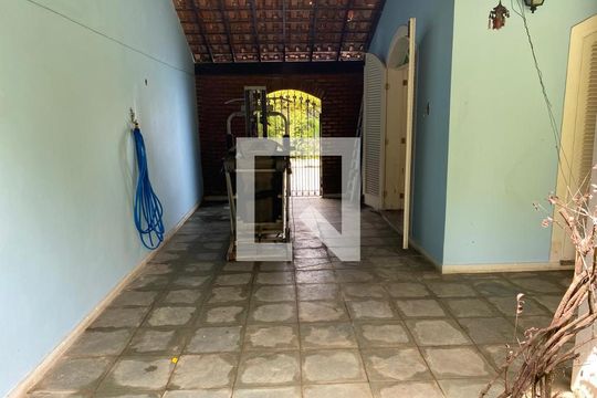Área comum de casa de condomínio à venda com 5 quartos, 630m² em Anil, Rio de Janeiro