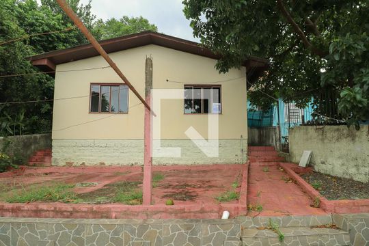 Fachada de casa à venda com 2 quartos, 450m² em Jardim Itu, Porto Alegre