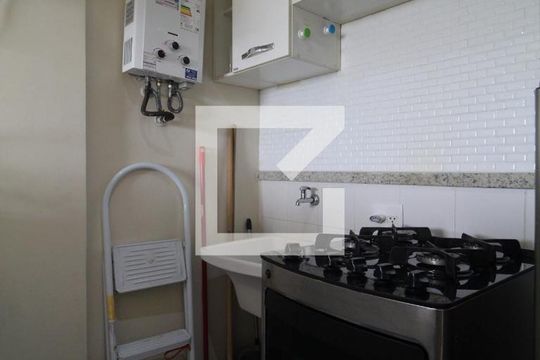 Cozinha e Área de Serviço de apartamento para alugar com 1 quarto, 50m² em Barra da Tijuca, Rio de Janeiro