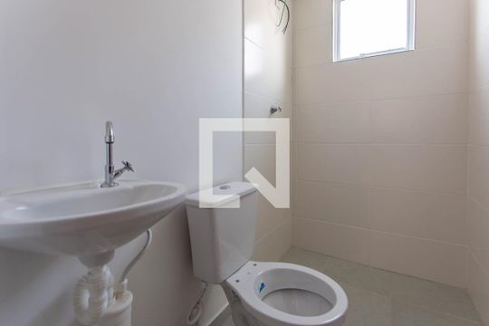 Banheiro de apartamento para alugar com 2 quartos, 44m² em Juliana, Belo Horizonte