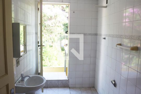 Banheiro de casa para alugar com 1 quarto, 75m² em Santa Maria, São Caetano do Sul