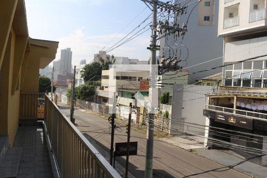 Sacada de casa para alugar com 1 quarto, 75m² em Santa Maria, São Caetano do Sul
