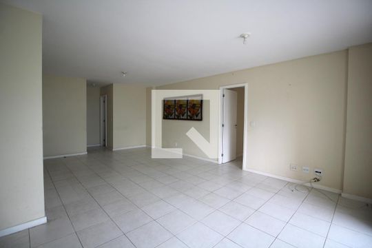Apartamento para alugar com 4 quartos, 148m² em Jacarepaguá, Rio de Janeiro