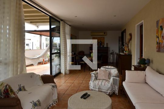 Sala de apartamento para alugar com 3 quartos, 236m² em Recreio dos Bandeirantes, Rio de Janeiro