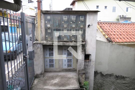 Registro e Caixa de Energia de casa à venda com 1 quarto, 300m² em Jardim Sao Jose, São Paulo