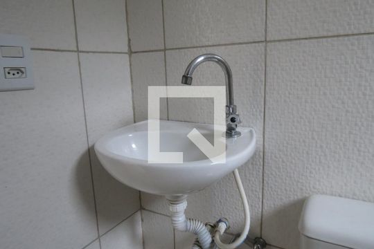 Banheiro de casa à venda com 1 quarto, 300m² em Jardim Sao Jose, São Paulo
