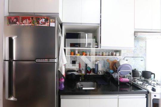 Cozinha de apartamento à venda com 2 quartos, 40m² em Jardim Boa Vista (zona Oeste), Osasco