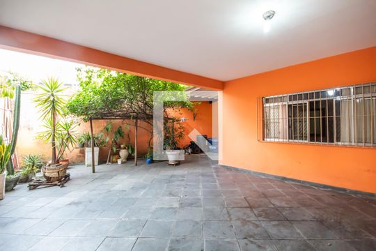 Garagem de casa à venda com 3 quartos, 260m² em Novo Osasco, Osasco