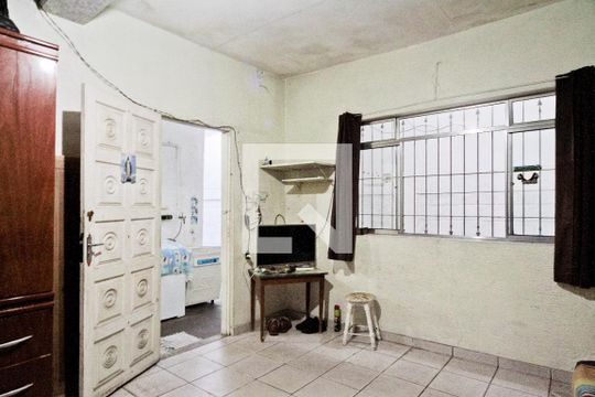 Quarto 2 de casa para alugar com 3 quartos, 125m² em Vila Cruz das Almas, São Paulo