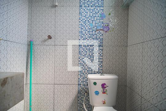 Banheiro de casa para alugar com 2 quartos, 260m² em Santo Afonso, Novo Hamburgo