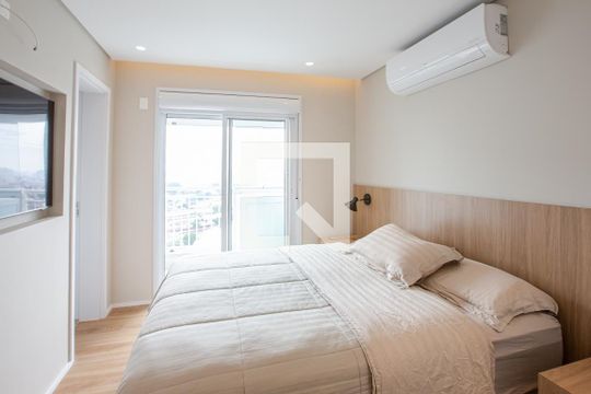 SUITE de apartamento para alugar com 3 quartos, 136m² em Barra Funda, São Paulo