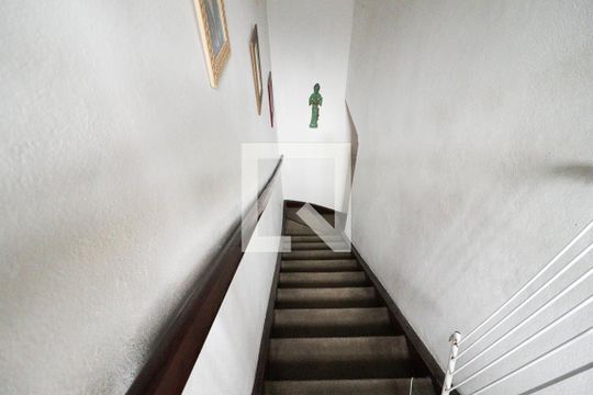 Escada de casa à venda com 2 quartos, 160m² em Casa Verde, São Paulo