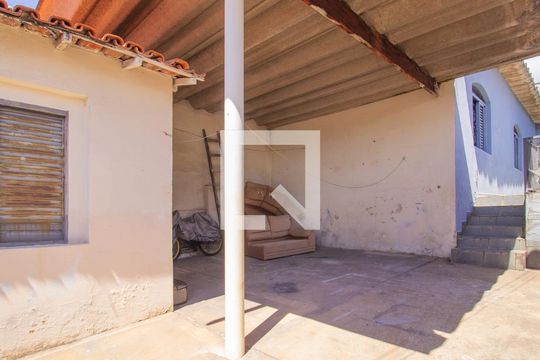 Quintal de casa para alugar com 3 quartos, 500m² em Centro, Jundiaí