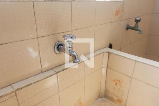 Área de Serviço - detalhe de casa para alugar com 6 quartos, 150m² em Parque Boturussu, São Paulo