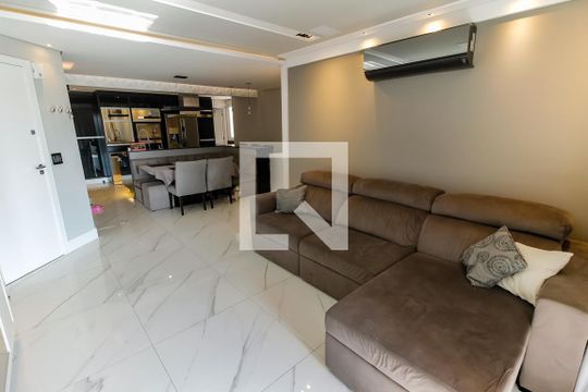 Apartamento para alugar com 3 quartos, 112m² em Chácara Agrindus, Taboão da Serra