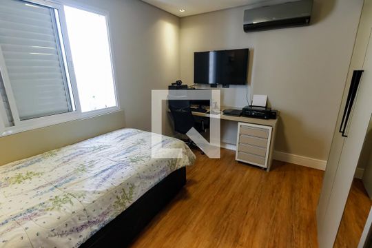 Quarto 1 de apartamento para alugar com 3 quartos, 112m² em Chácara Agrindus, Taboão da Serra