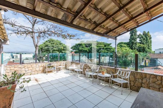 Área externa de apartamento à venda com 4 quartos, 200m² em Santa Amelia, Belo Horizonte