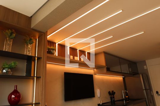 Sala de kitnet/studio para alugar com 1 quarto, 25m² em Indianópolis, São Paulo