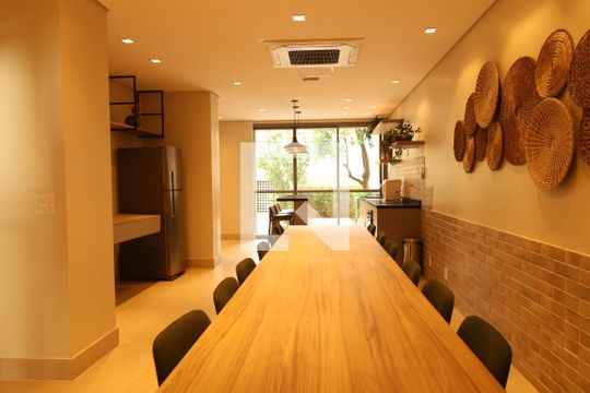 Área comum de kitnet/studio para alugar com 1 quarto, 25m² em Indianópolis, São Paulo
