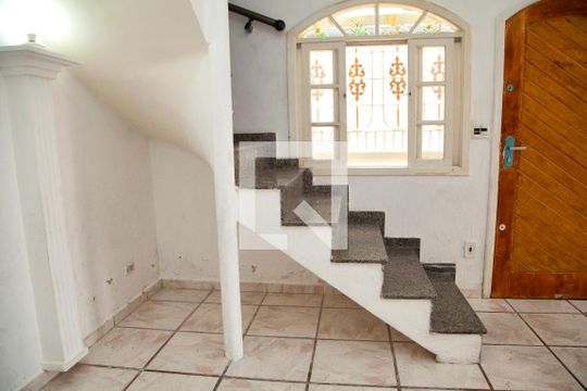 Sala de casa à venda com 3 quartos, 157m² em Jardim Terezopolis, Guarulhos
