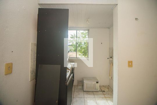 Cozinha de apartamento à venda com 2 quartos, 51m² em Jardim Leopoldina, Porto Alegre