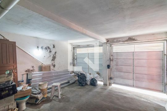 Garagem de casa para alugar com 3 quartos, 250m² em Vila Pires, Santo André
