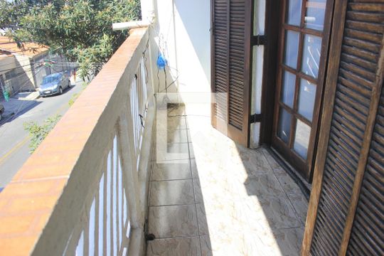 Varanda da sala de casa para alugar com 2 quartos, 160m² em Parque Mikail, Guarulhos