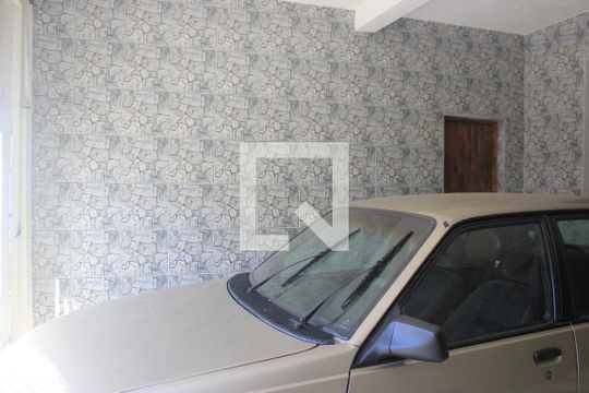 Garagem de casa para alugar com 2 quartos, 160m² em Parque Mikail, Guarulhos