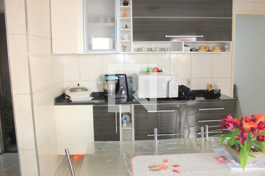 Cozinha de casa para alugar com 2 quartos, 160m² em Parque Mikail, Guarulhos