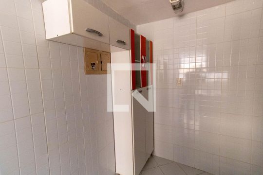 Cozinha de apartamento para alugar com 2 quartos, 58m² em Fonseca, Niterói