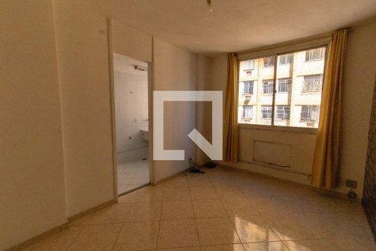 Sala de apartamento para alugar com 2 quartos, 58m² em Fonseca, Niterói