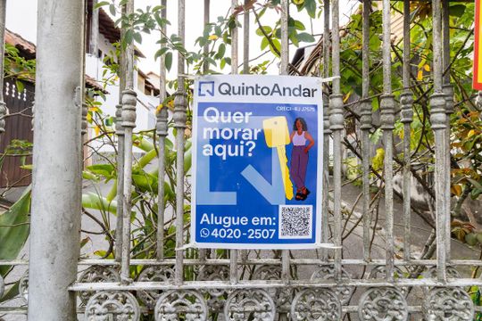 Plaquinha de casa de condomínio para alugar com 3 quartos, 160m² em Campo Grande, Rio de Janeiro