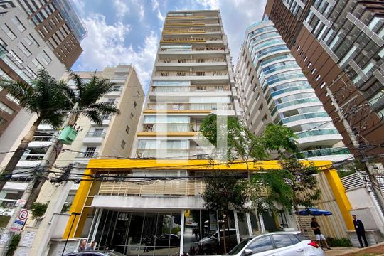 Fachada de kitnet/studio para alugar com 1 quarto, 26m² em Pinheiros, São Paulo