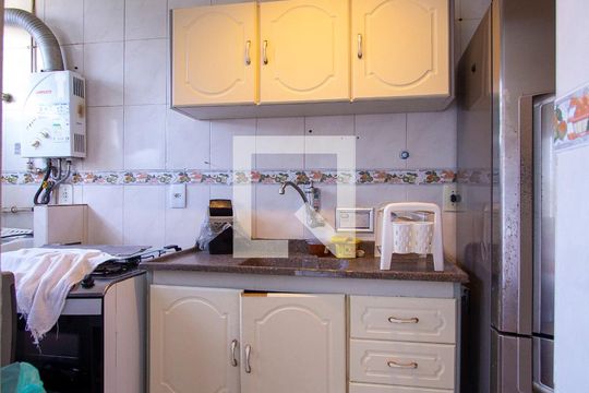 Cozinha de apartamento à venda com 2 quartos, 55m² em Santa Rosa, Niterói