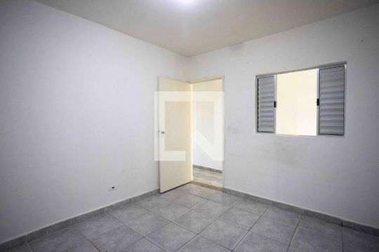 Quarto Suíte de casa para alugar com 2 quartos, 84m² em Centro, Diadema
