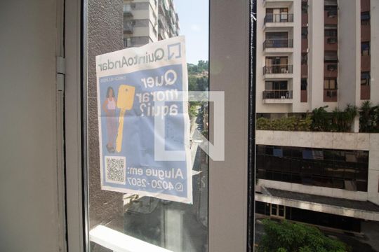 Placa de apartamento para alugar com 1 quarto, 40m² em Copacabana, Rio de Janeiro