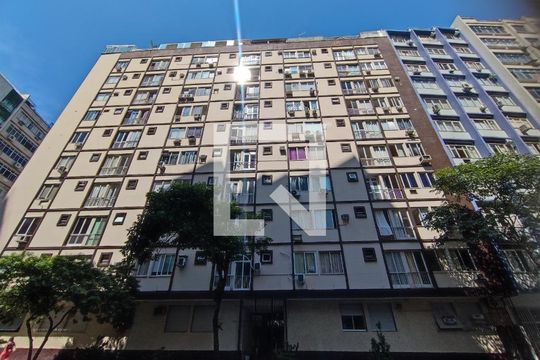Fachada de apartamento para alugar com 1 quarto, 40m² em Copacabana, Rio de Janeiro