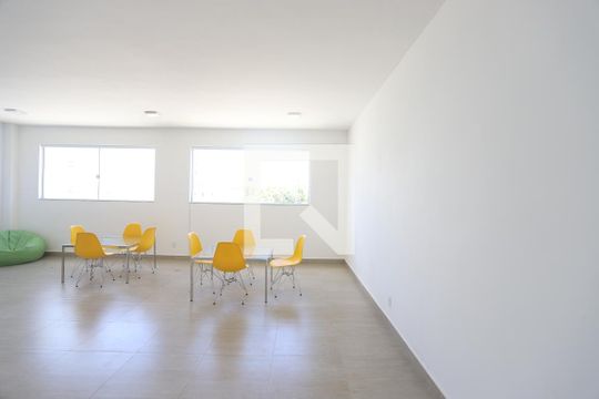 Área de leitura de apartamento para alugar com 2 quartos, 52m² em Parque Santa Rosa, Suzano