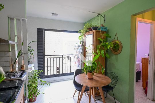 Cozinha de apartamento à venda com 2 quartos, 40m² em Vila Moinho Velho, São Paulo